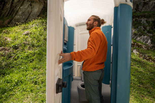 Best Porta potty delivery and setup  in Bellevue, NE
